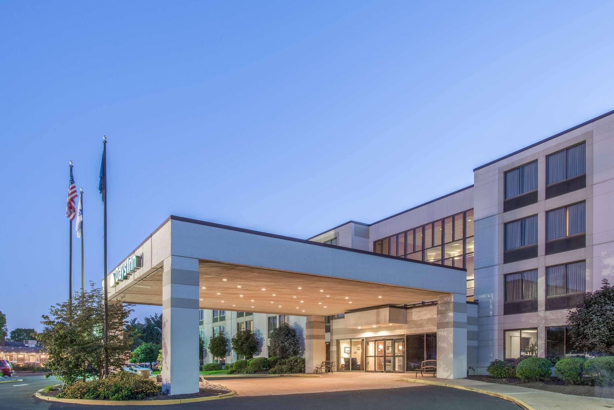 Days Inn By Wyndham Horsham Philadelphia Extérieur photo